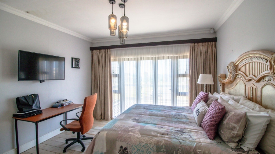 6 Bedroom Property for Sale in Gonubie Eastern Cape